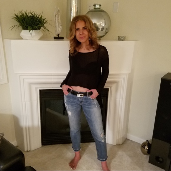 Meet your Posher, Cynthia - Picture 1 of 1